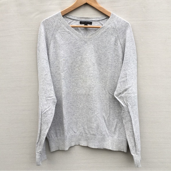 Banana Republic Cotton V-Neck Sweater - Med - Picture 5 of 5